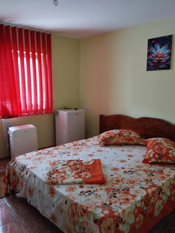 Casa Doina Hotel Douazeci si Trei August Ngoại thất bức ảnh